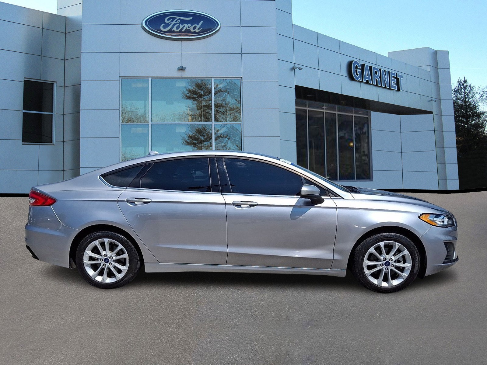 Certified 2020 Ford Fusion SE FWD image 10