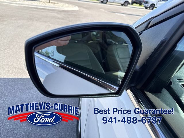 Certified 2017 Ford Escape Titanium FWD image 8