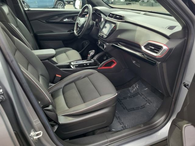 Used 2023 Chevrolet TrailBlazer RS w/ Sun and Liftgate Package image 22