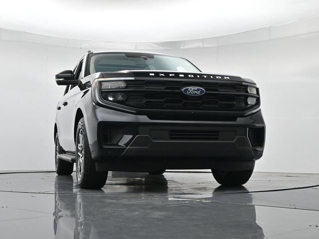 Certified 2025 Ford Expedition Active AWD/4WD image 39