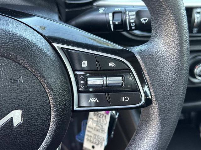 Used 2023 Kia Forte LXS image 11