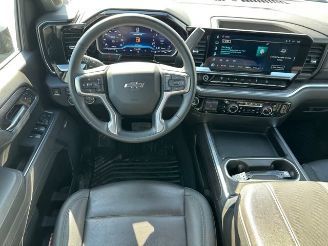 Used 2025 Chevrolet Silverado 2500 LTZ w/ Trail Boss Package AWD/4WD image 9