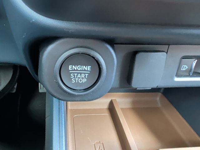 Certified 2022 Ford Maverick Lariat w/ Lariat Luxury Package AWD/4WD image 24