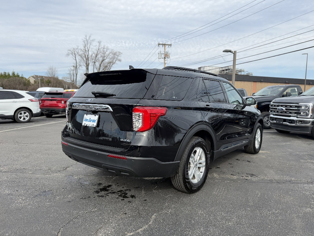 Certified 2023 Ford Explorer XLT AWD/4WD image 5