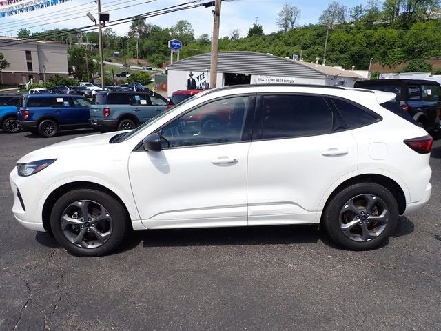 Certified 2024 Ford Escape ST-Line w/ Tech Pack #1 AWD/4WD image 2