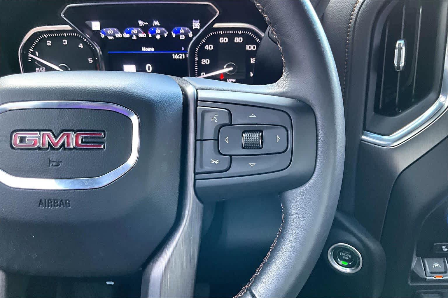 Used 2021 GMC Sierra 1500 AT4 w/ AT4 Premium Package AWD/4WD image 25