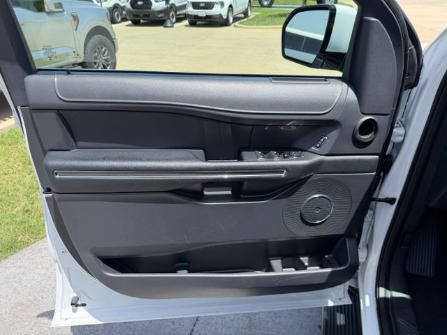 Certified 2024 Ford Expedition XLT RWD image 10