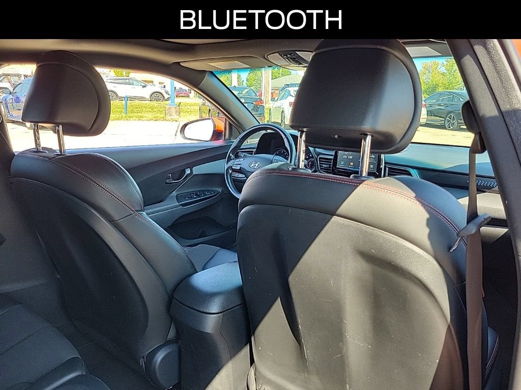 Used 2019 Hyundai Veloster Turbo FWD image 11