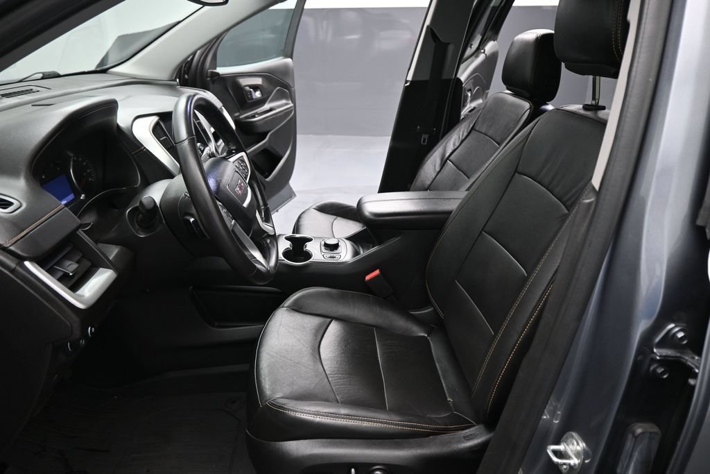 Used 2020 GMC Terrain SLT w/ Preferred Package FWD image 10