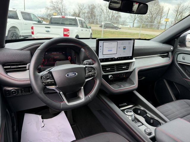 Certified 2025 Ford Explorer ST-Line w/ Premium Package image 20