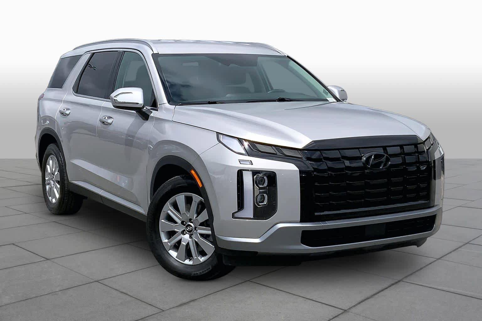 Used 2025 Hyundai Palisade SEL FWD image 3