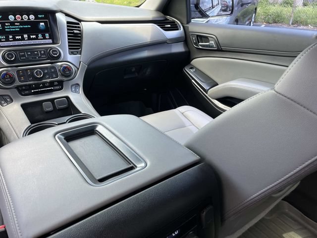 Used 2020 Chevrolet Tahoe LT w/ Luxury Package RWD image 18