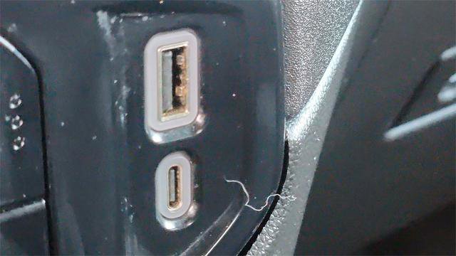 Used 2025 Chevrolet Silverado 1500 LT image 14