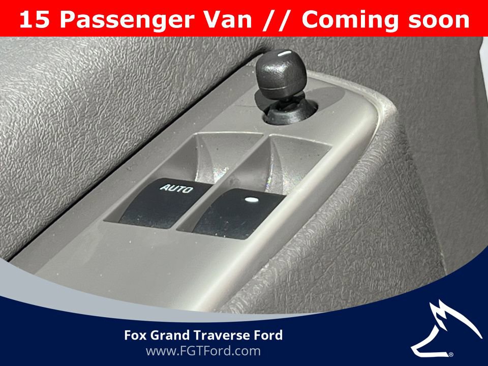 Used 2025 Chevrolet Express 3500 LT w/ LT Preferred Equipment Group image 14