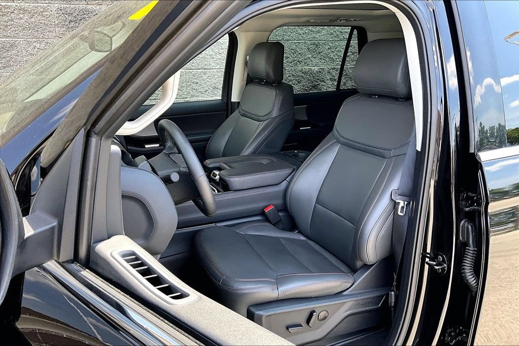 Certified 2025 Ford Expedition Active RWD image 24
