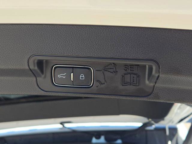 Certified 2023 Ford Explorer XLT AWD/4WD image 17