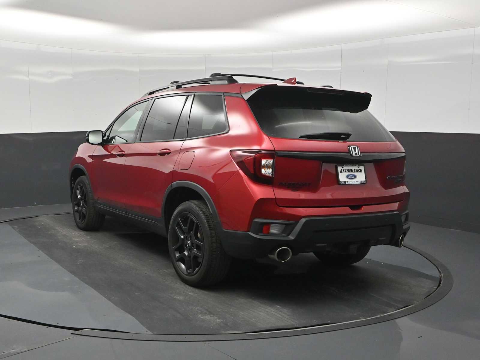 Used 2024 Honda Passport Black Edition image 6