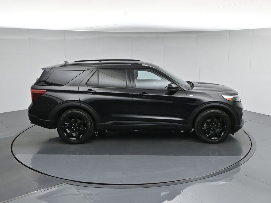 Certified 2024 Ford Explorer ST-Line w/ Class IV Trailer Tow Package RWD image 43