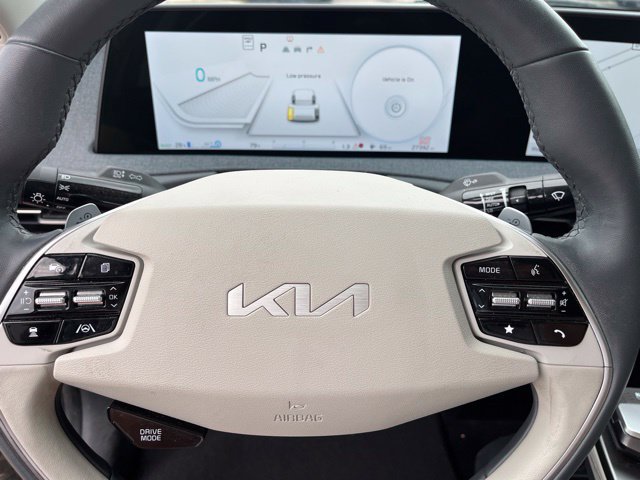 Used 2024 Kia EV6 Wind w/ Wind Technology Package AWD/4WD image 28