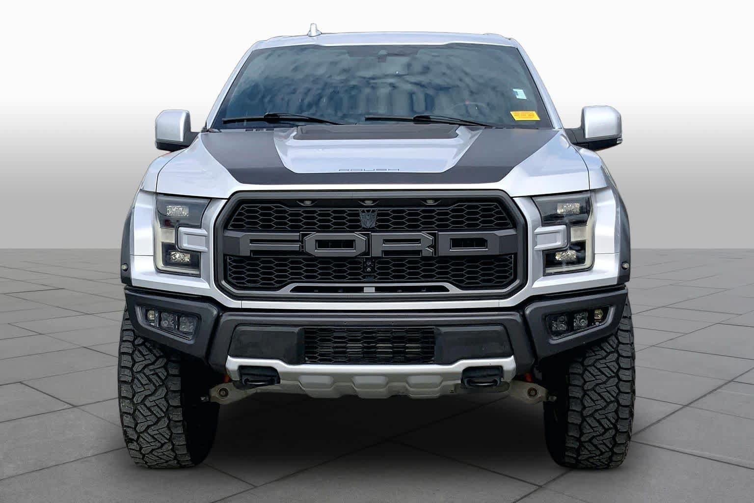 Certified 2019 Ford F150 Raptor w/ Equipment Group 802A Luxury AWD/4WD image 4