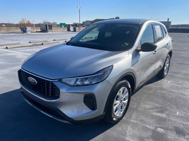 Certified 2023 Ford Escape Active image 3