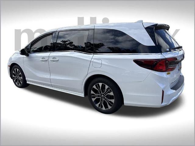 Used 2025 Honda Odyssey Elite image 4