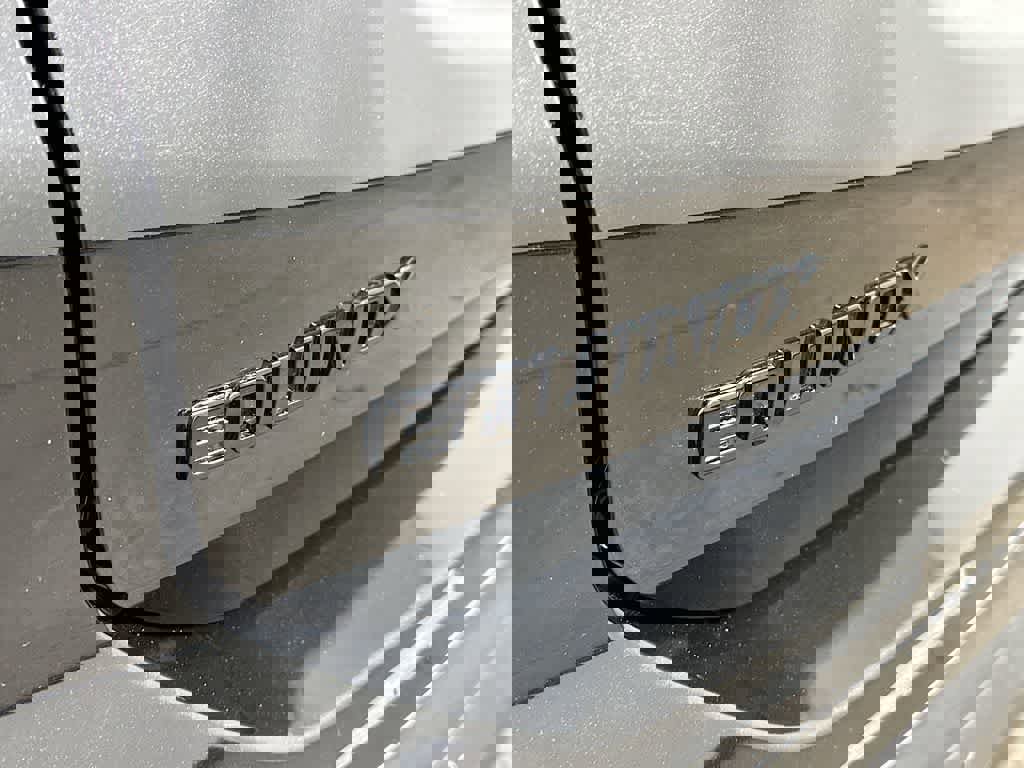 Used 2022 Chevrolet Equinox RS w/ RS Leather Package image 10