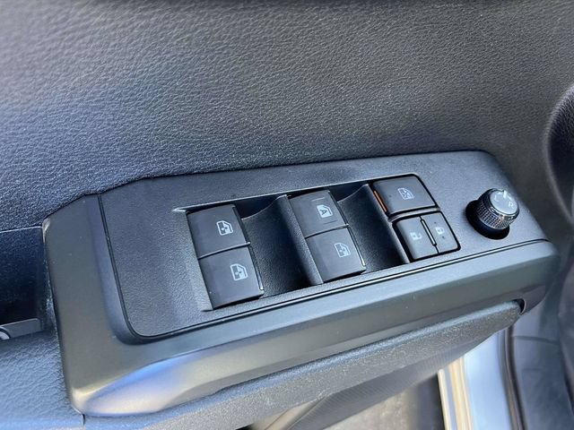 Used 2022 Toyota Tacoma SR w/ SR Convenience Package RWD image 17