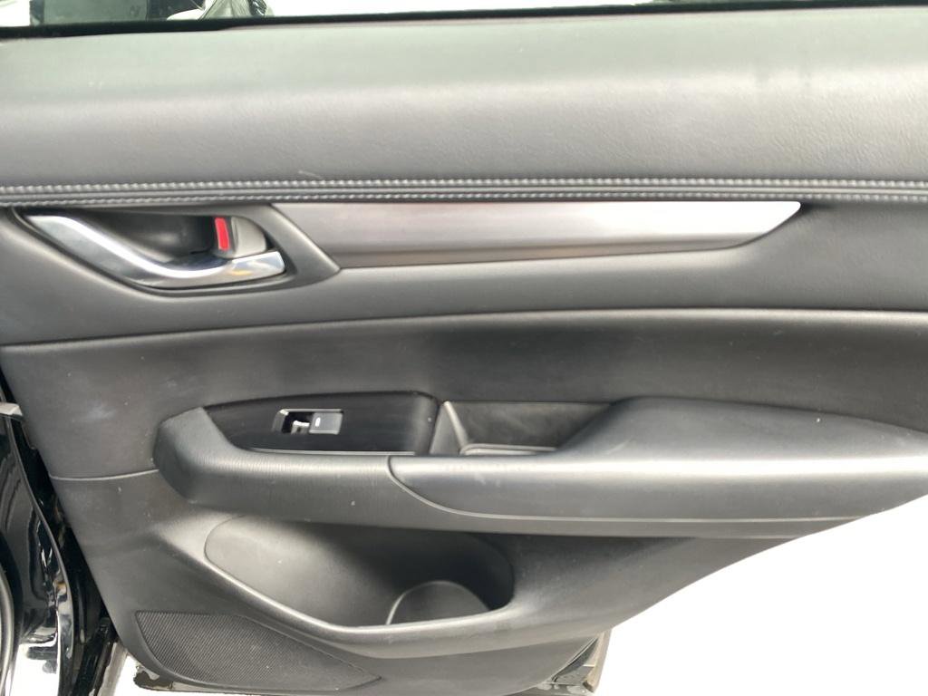 Used 2019 MAZDA CX-5 Touring image 9