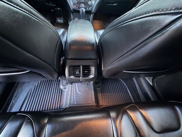 Used 2019 Jeep Cherokee Latitude Plus w/ Comfort/Convenience Group AWD/4WD image 22