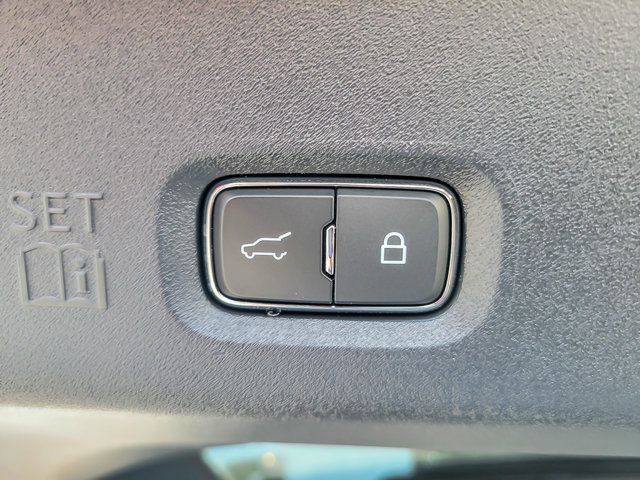 Certified 2025 Ford Expedition Platinum w/ Platinum Ultimate Package image 23