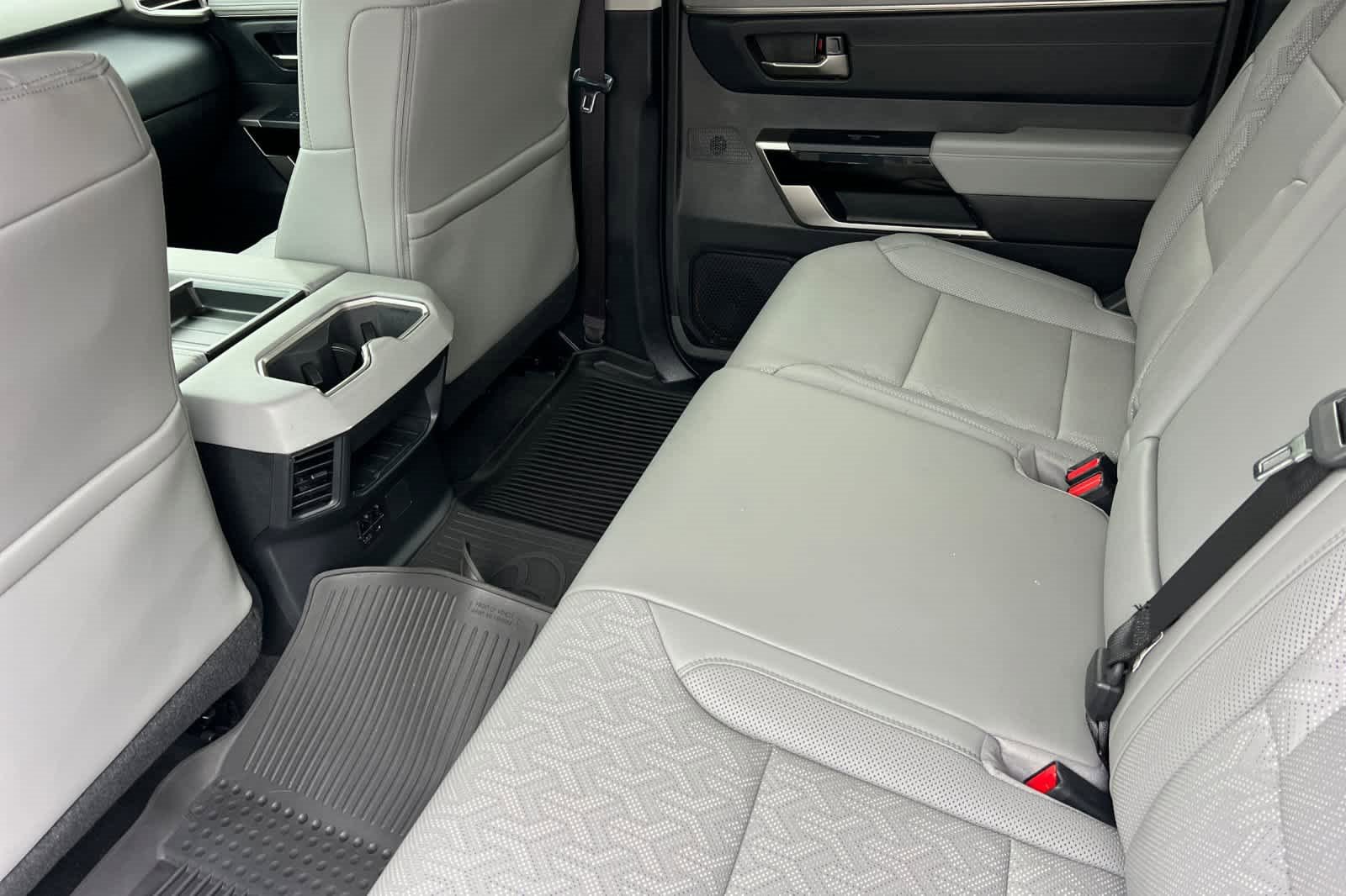 Used 2023 Toyota Tundra Limited image 4