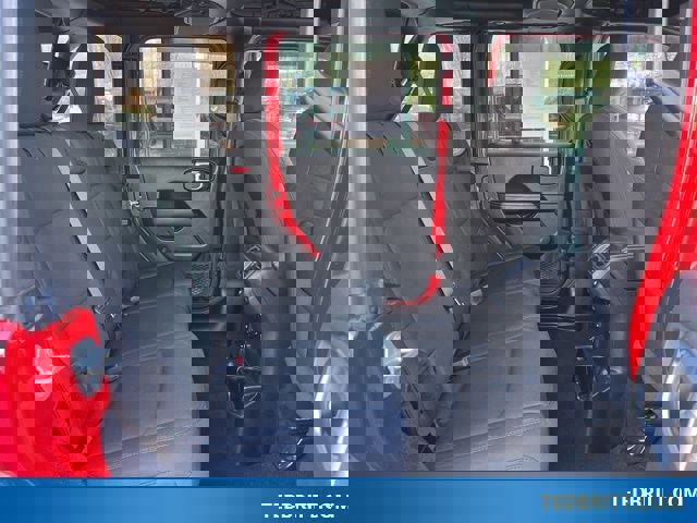 Used 2021 Jeep Wrangler Unlimited Sahara w/ Cold Weather Group image 18