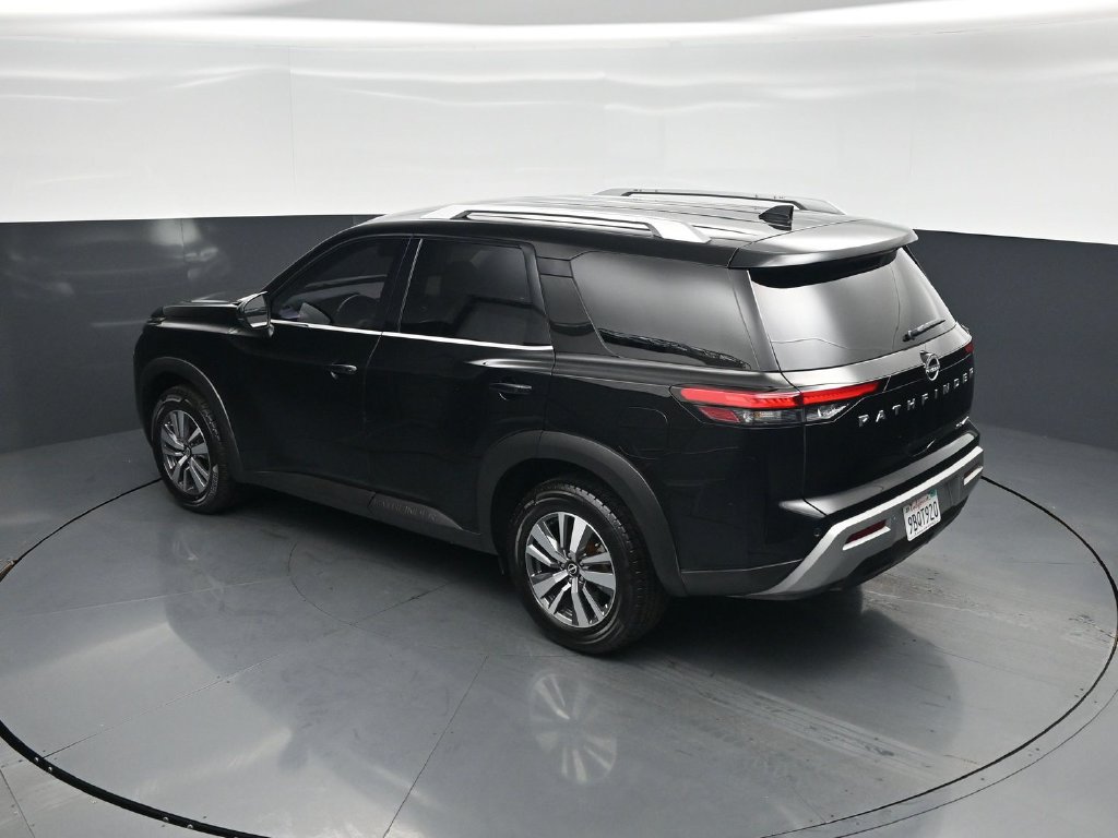 Used 2022 Nissan Pathfinder SL AWD/4WD image 46