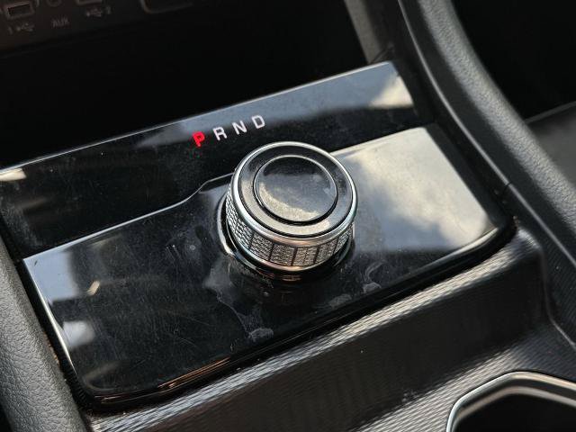 Used 2025 Jeep Grand Cherokee L Limited RWD image 3