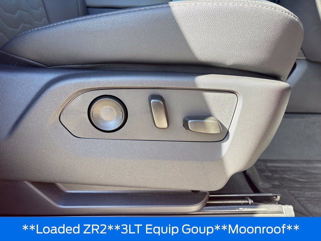 Used 2024 Chevrolet Silverado 2500 ZR2 w/ Snow Plow Prep/Camper Package AWD/4WD image 30