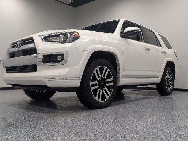 Used 2023 Toyota 4Runner Limited AWD/4WD image 5