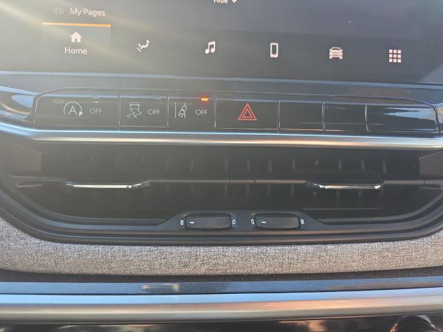 Used 2023 Jeep Compass Latitude w/ Sun and Sound Group image 39