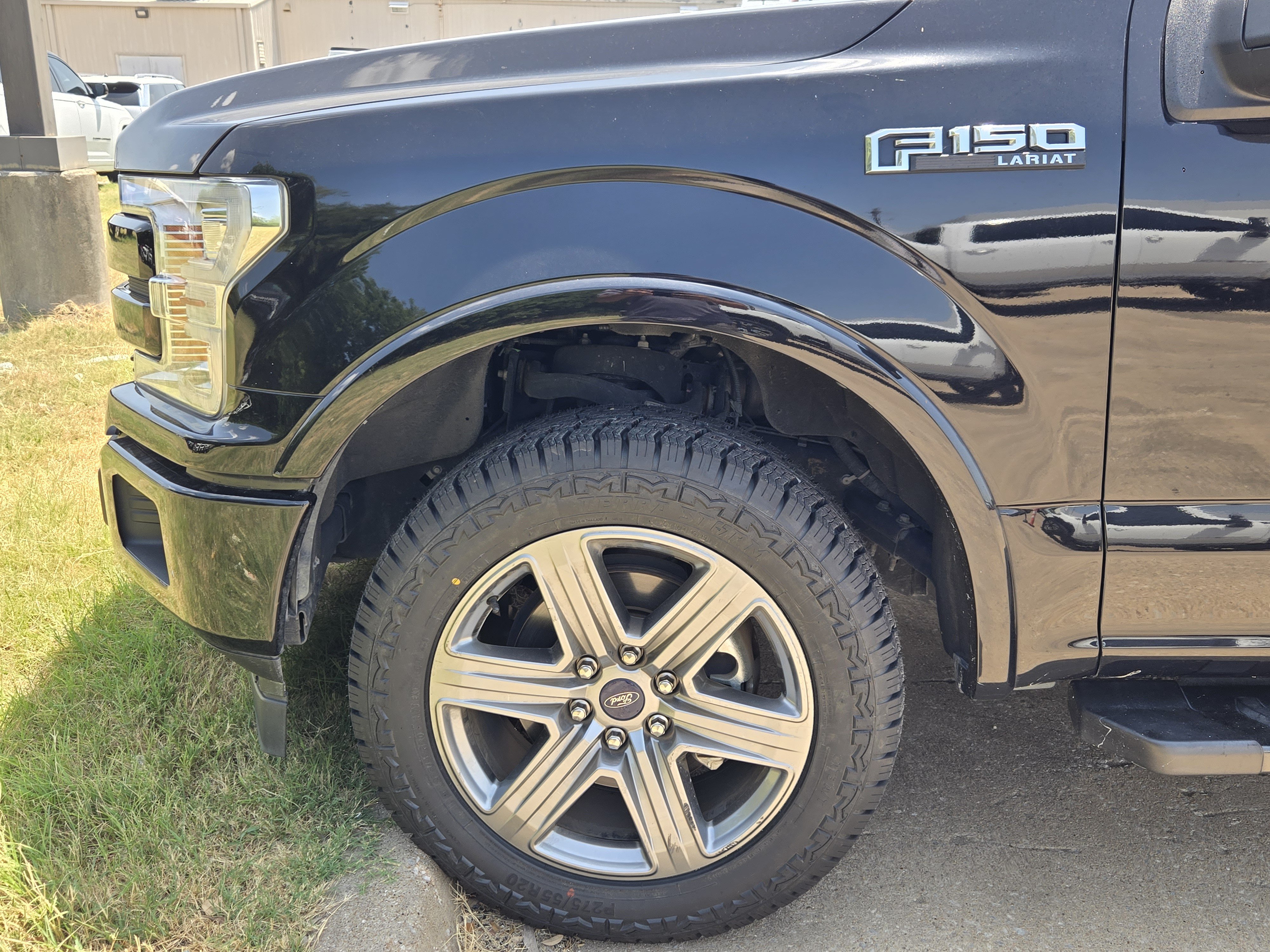 Certified 2019 Ford F150 Lariat w/ Equipment Group 502A Luxury AWD/4WD image 8