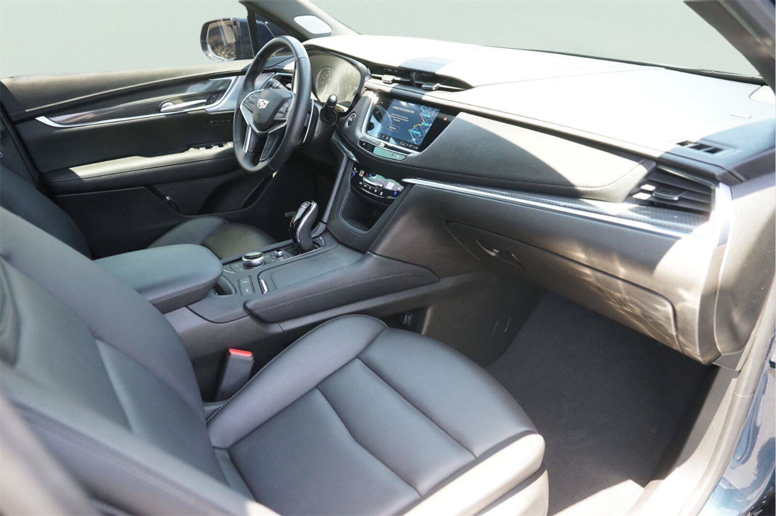 Used 2025 Cadillac XT5 Sportv w/ Technology Package AWD/4WD image 18
