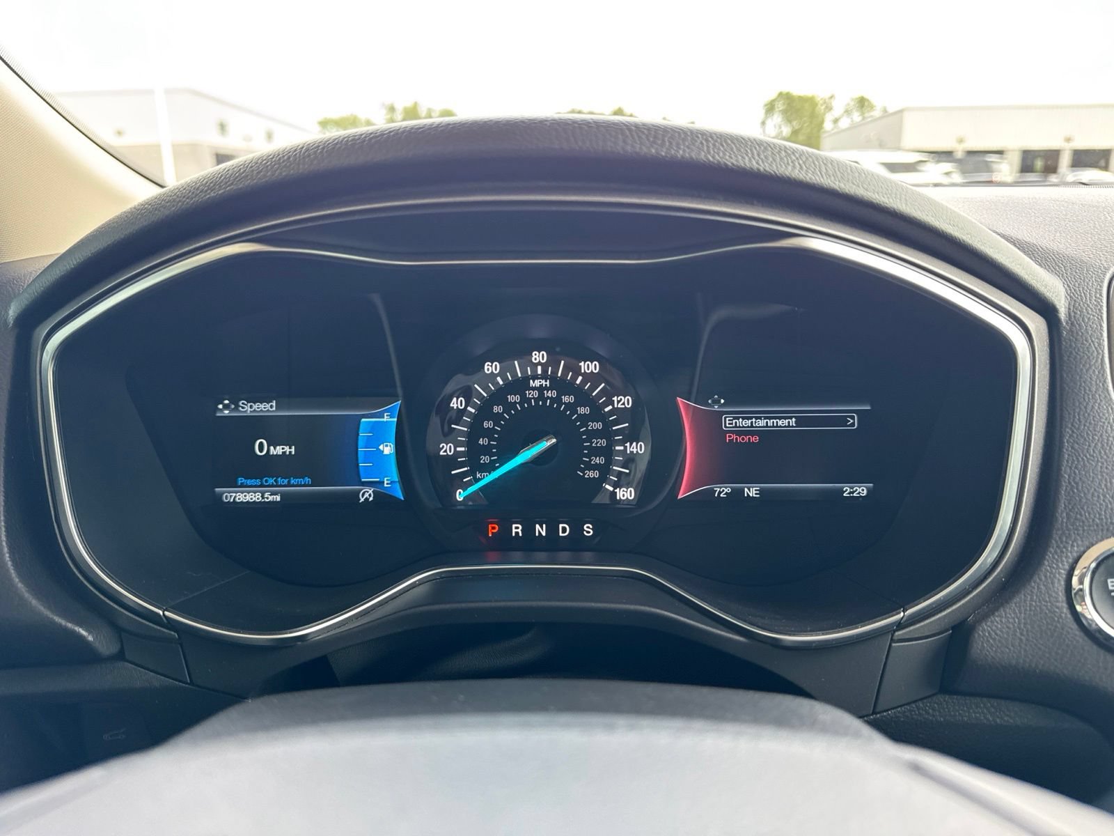 Certified 2018 Ford Fusion SE w/ Fusion SE Technology Package FWD image 29