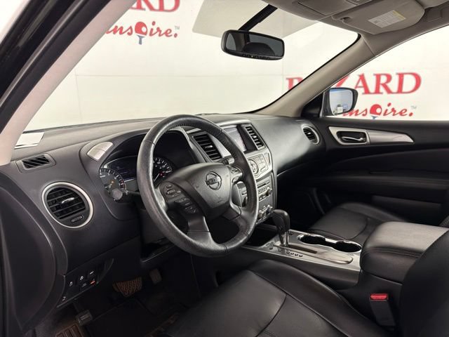 Used 2020 Nissan Pathfinder SL FWD image 12