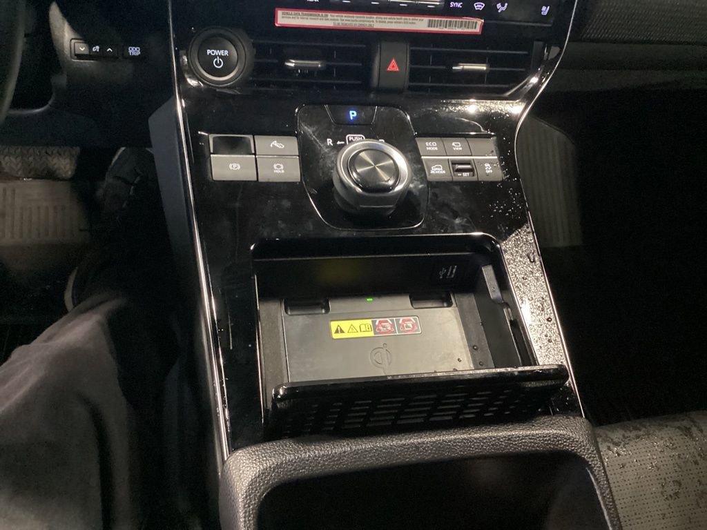 Used 2023 Toyota bZ4X AWD image 18