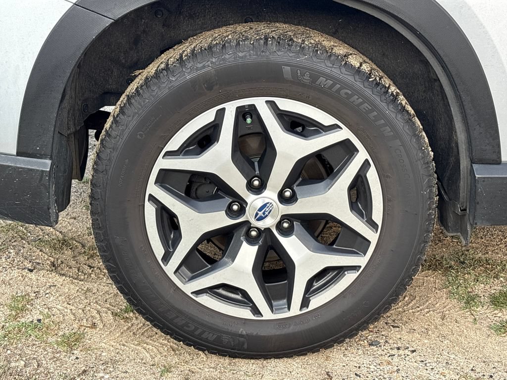 Used 2019 Subaru Forester Premium w/ All-Weather Package AWD/4WD image 16