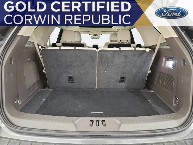 Certified 2023 Ford Explorer Platinum w/ Technology Package AWD/4WD image 27