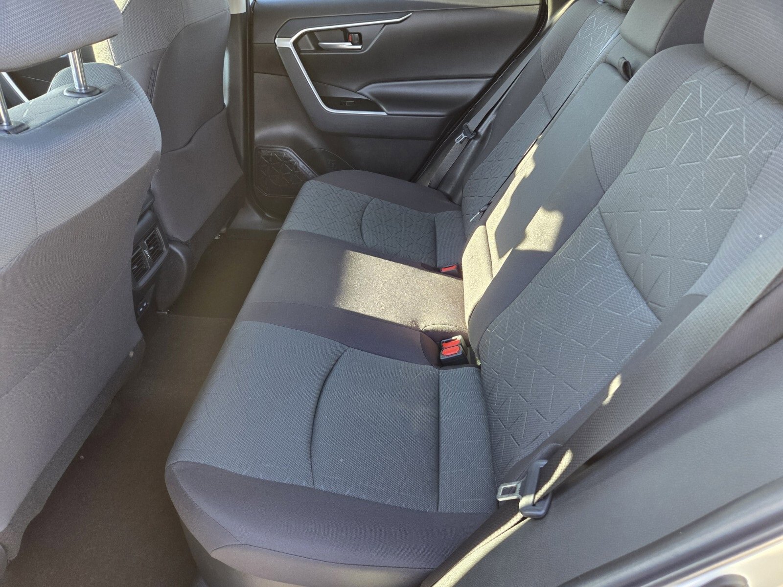 Used 2023 Toyota RAV4 AWD Hybrid image 11