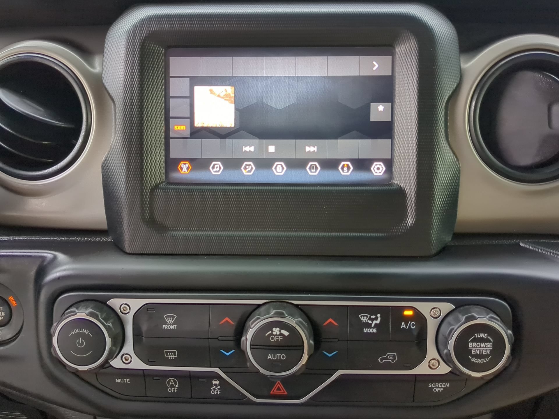 Used 2018 Jeep Wrangler Unlimited Sport S AWD/4WD image 57