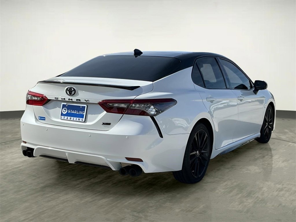 Used 2022 Toyota Camry XSE image 8