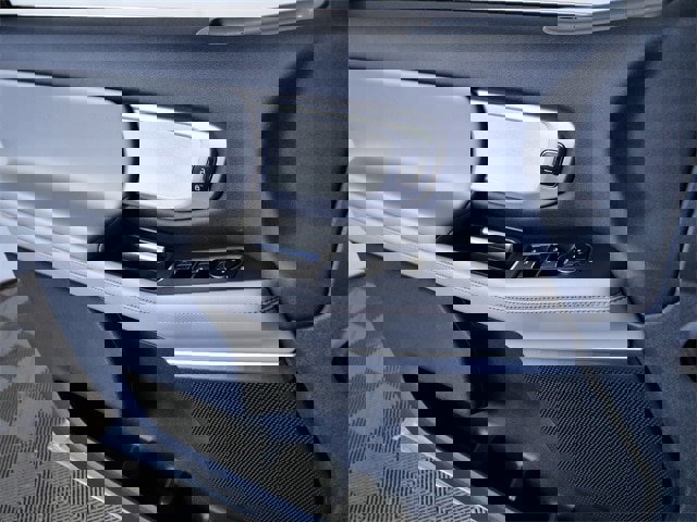 Certified 2025 Ford Expedition Active image 28