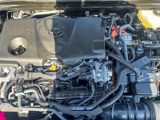 Used 2025 Toyota Camry SE image 20